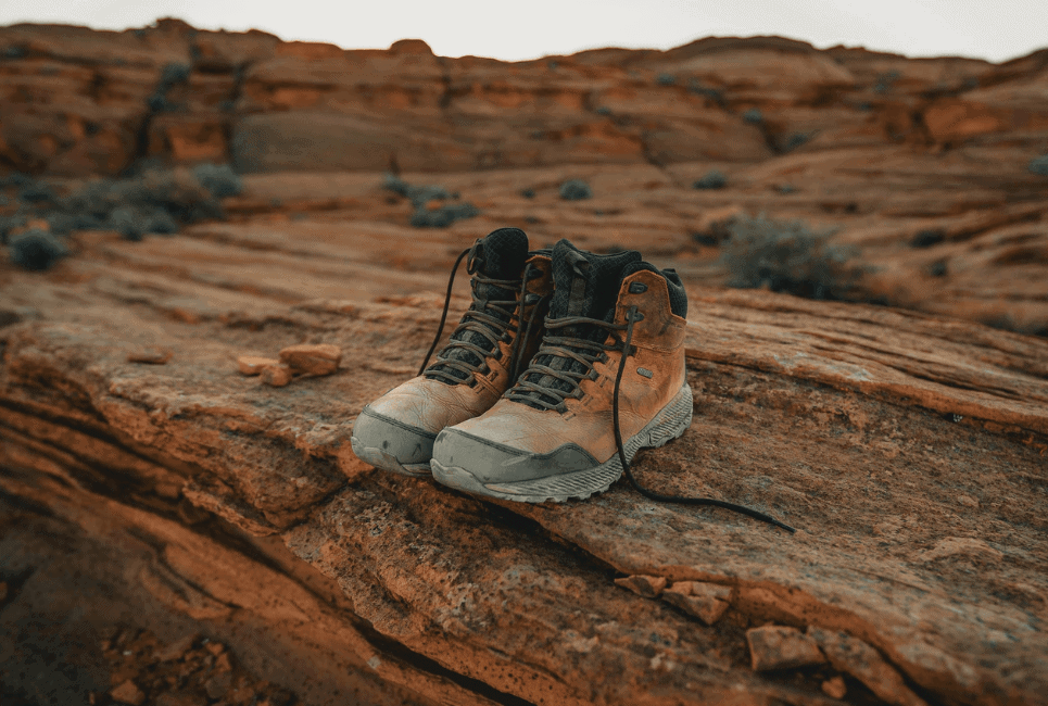 Warm weather outlet hiking boots