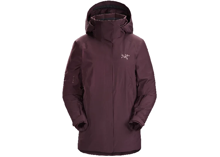 Best Arcteryx Ski Jackets Guide For Staying Warm While Skiing